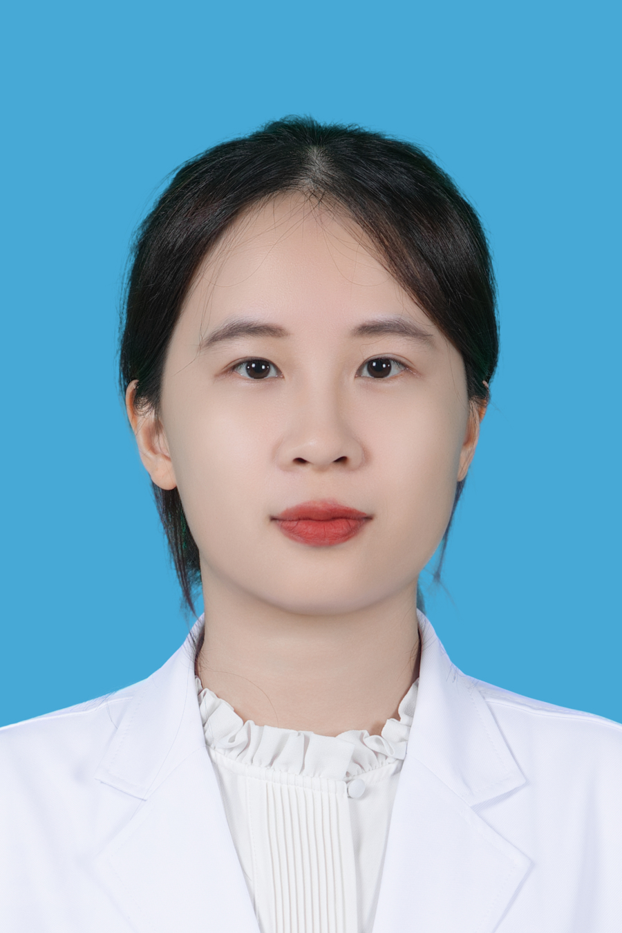 严莹